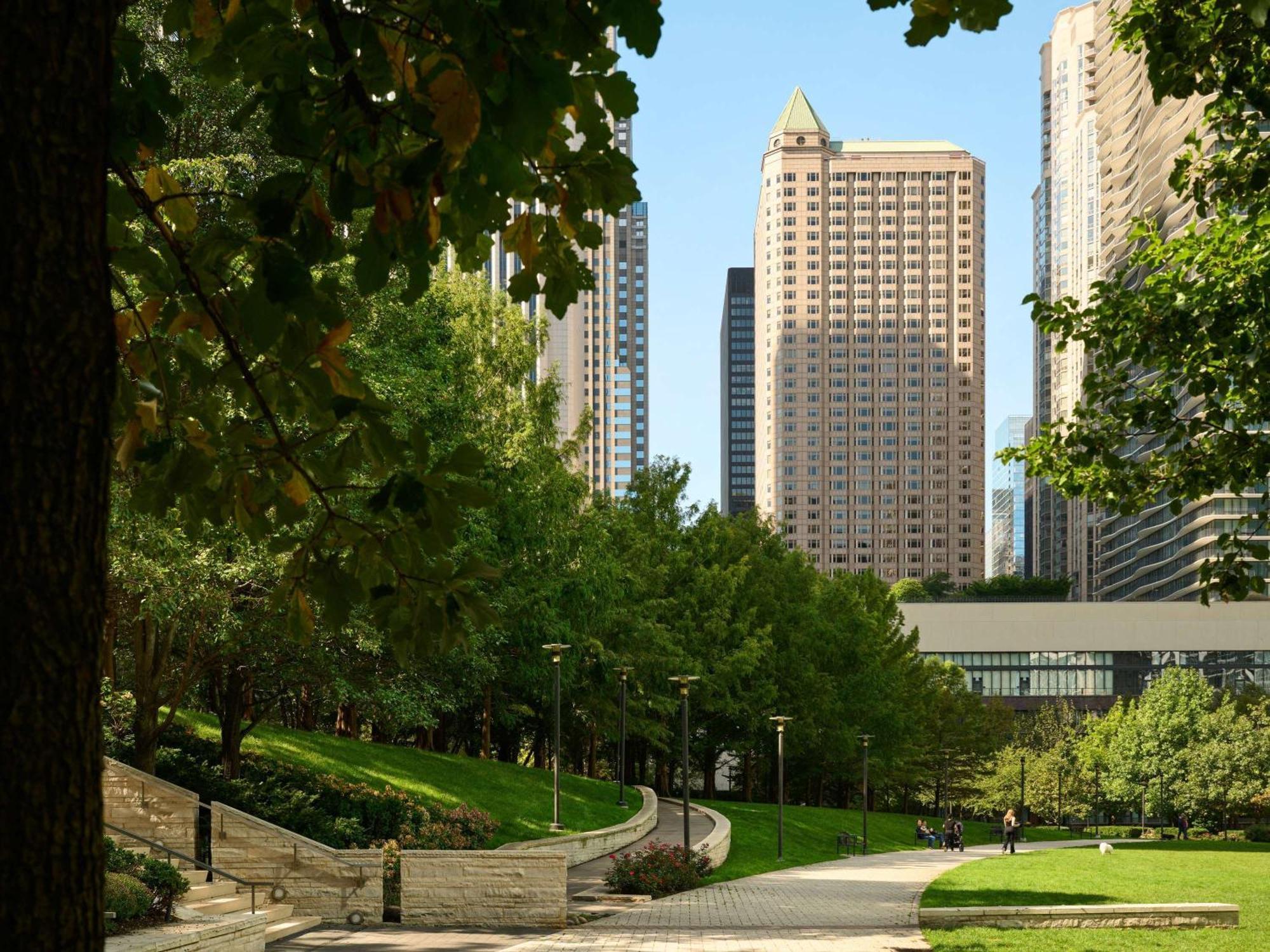Готель Fairmont Chicago Millennium Park Екстер'єр фото